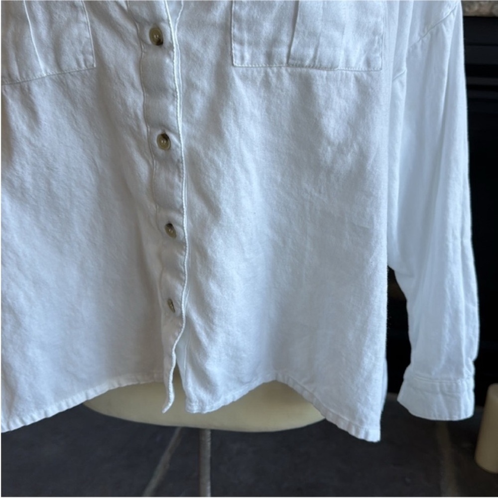 Topshop White Boxy Button Down Shirt with Notched Collar - Picture 11 of 13